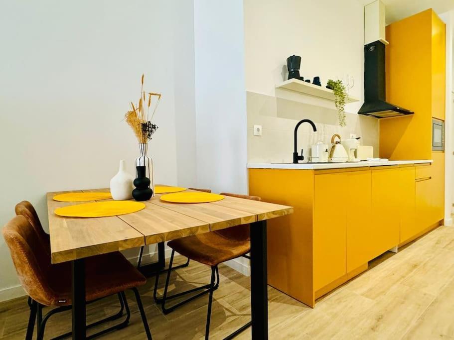 New Industrial Design Flat In Russafa Soho Apartment Valencia Exterior photo